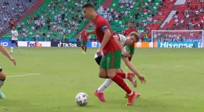 欧洲杯葡萄牙德国c罗最新消息,c罗对阵荷兰的4个进球