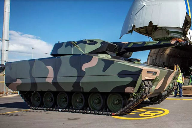 甘当美国马前卒,甘当马前卒