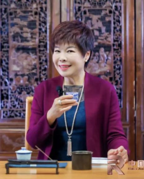 于丹趣品茶韵十三集,于丹趣品茶