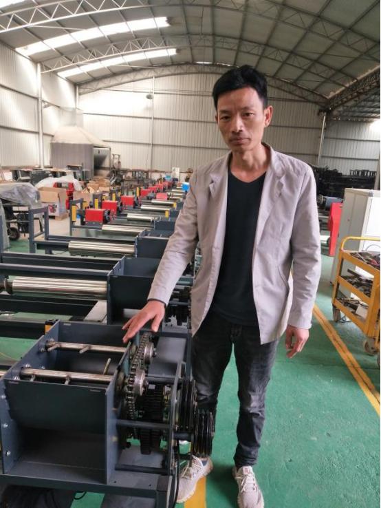 打工仔王海庭返乡创业成了食用菌机械“发明家”