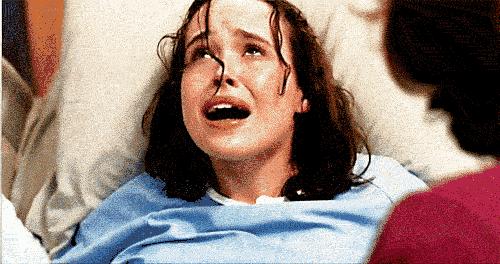 孕妇走路时孩子突然掉下来！为什么生孩子这么轻松？原因不简单