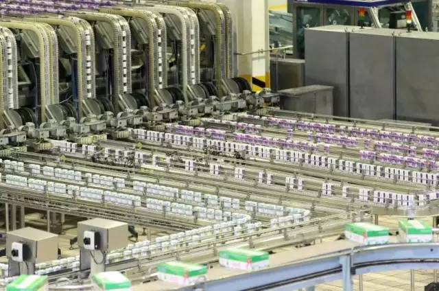 达沃斯探营蒙牛代表中国乳业出席,蒙牛总裁卢敏放乳业大会讲话