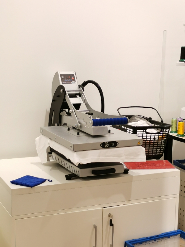 优衣库和gu和无印良品质量区别,日系牛仔衬衫男优衣库