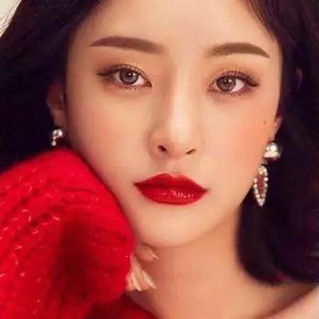 小个子年会穿什么礼服好看,大码年会礼服推荐高级感日常可穿