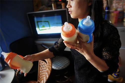 宝宝身上长猪毛怎么治,婆婆给宝宝排胎毒