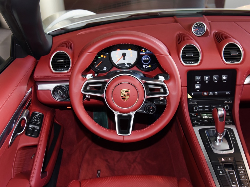 保时捷718适合代步吗,保时捷718购买过程