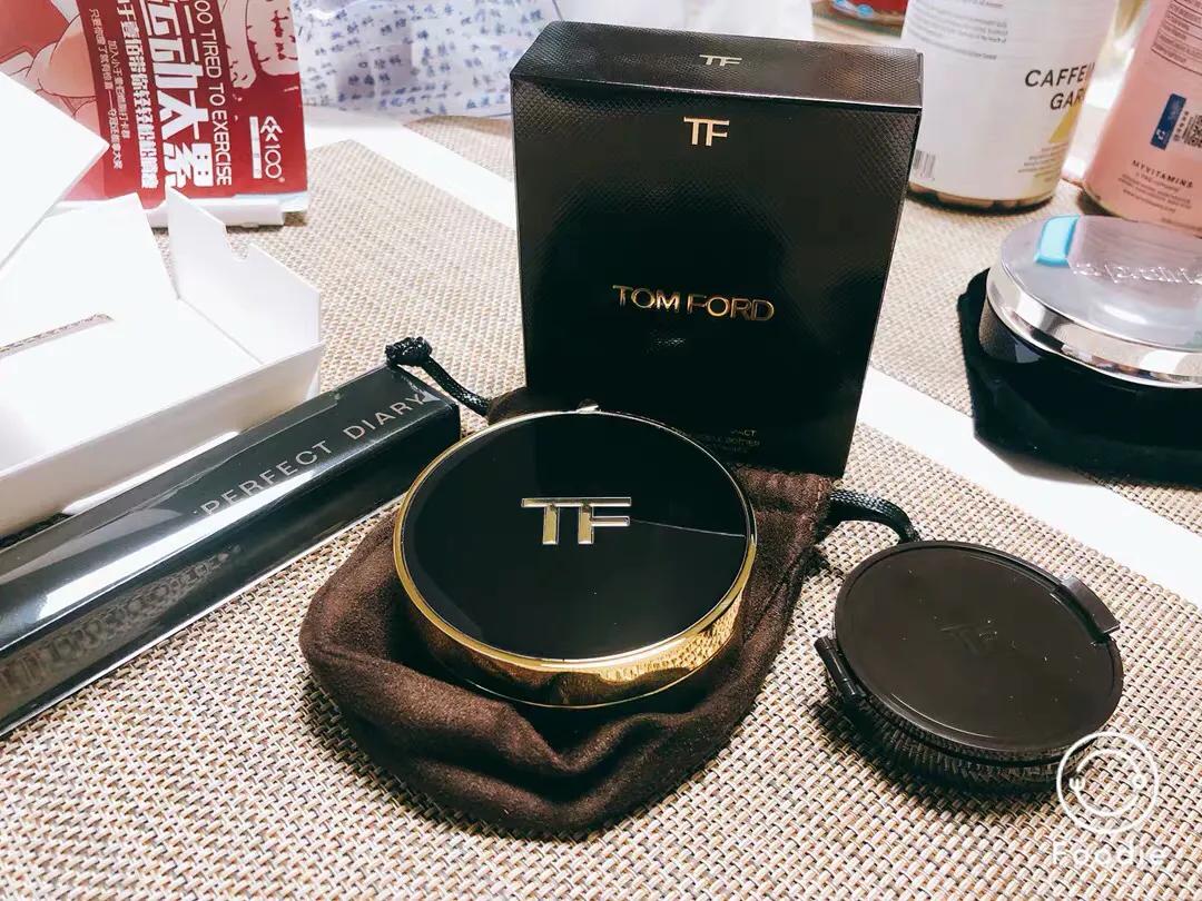 混油皮适合迪奥气垫还是ysl气垫,气垫遮瑕持久不脱妆油皮测评