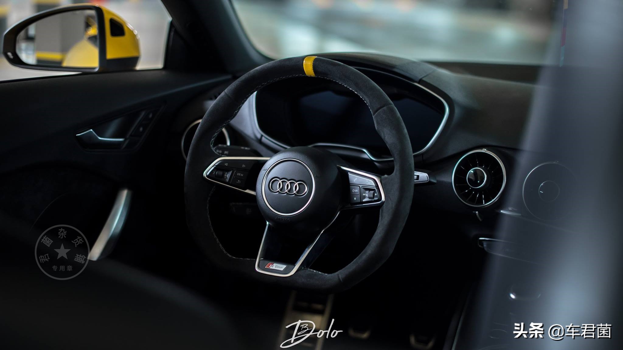 奥迪tt黑武士配白色轮毂,奥迪tt改怎么样的轮毂