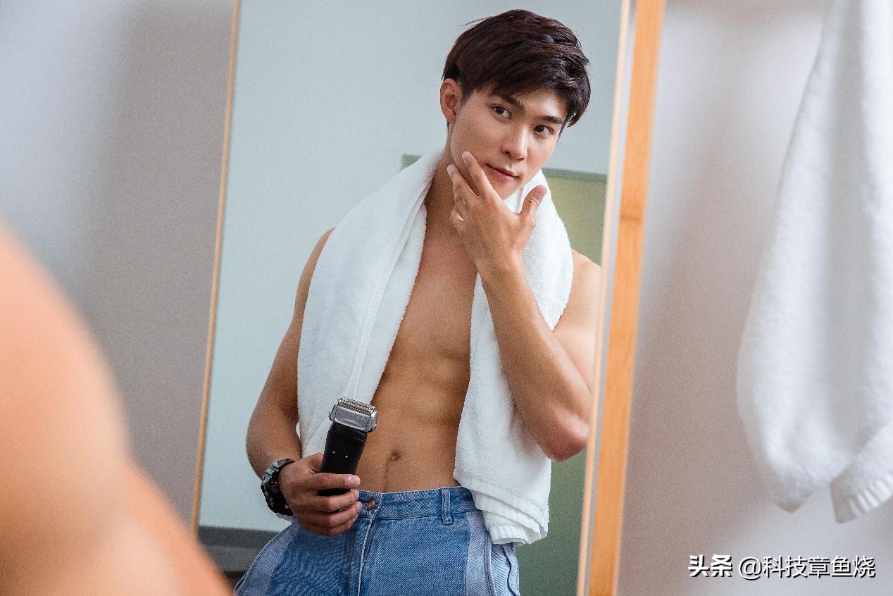 博朗剃须刀7系列多少个模式,博朗剃须刀8系清洁座怎么用