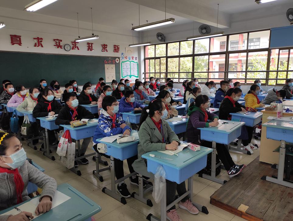 开学现场直击,昆山小学最新消息