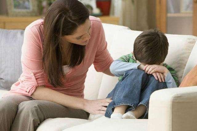 男孩太娘是什么原生家庭引起的,为什么有些男孩子特别娘