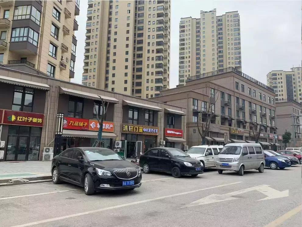 7万多人抢1千套房是成都哪个区,200人抢一套房