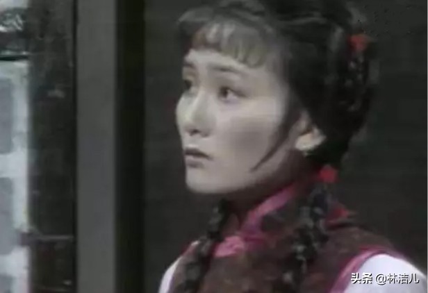 昔日霸王花李赛凤享受现在生活,还记得最美港姐李嘉欣吗