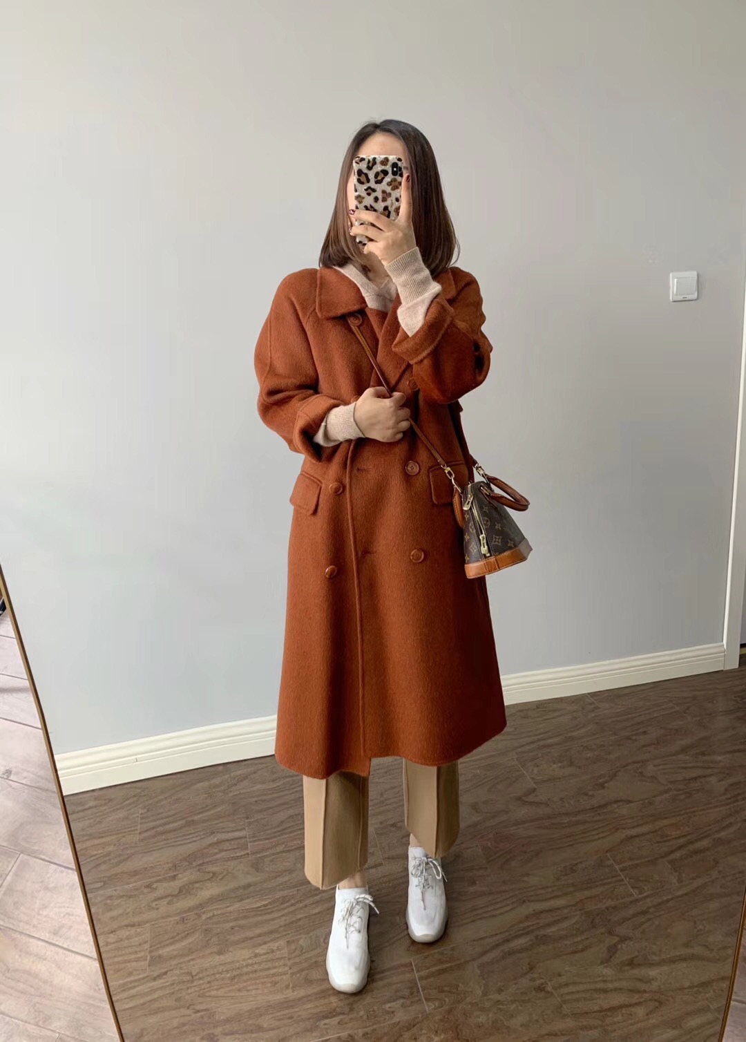 羊毛大衣如何穿搭更有气质,羊毛大衣怎么穿显高显瘦