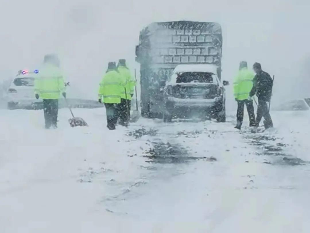 战严寒抗风雪护君平安,战严寒护平安