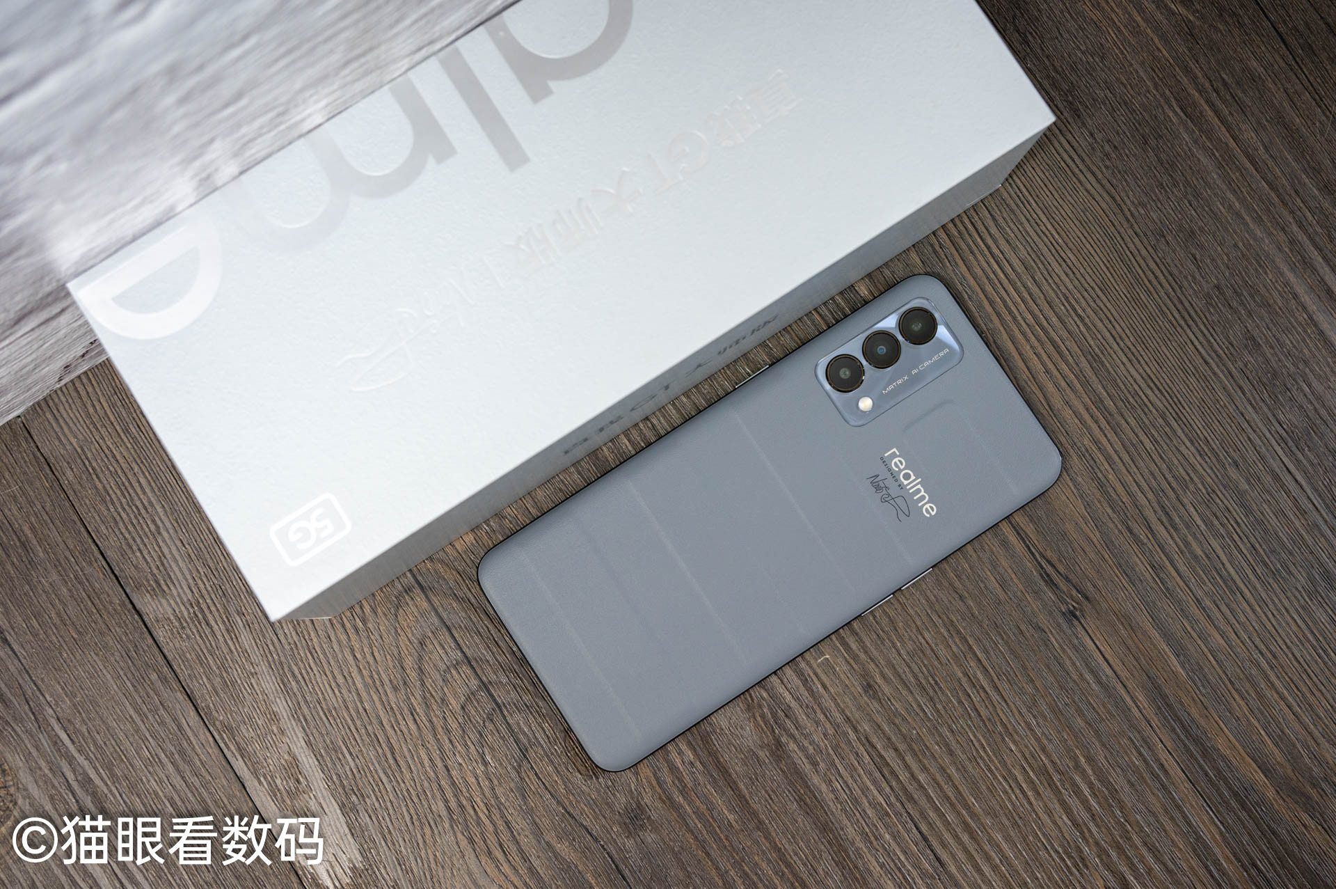 realme真我gt大师版拍视频,realme真我gt大师版探索版测评