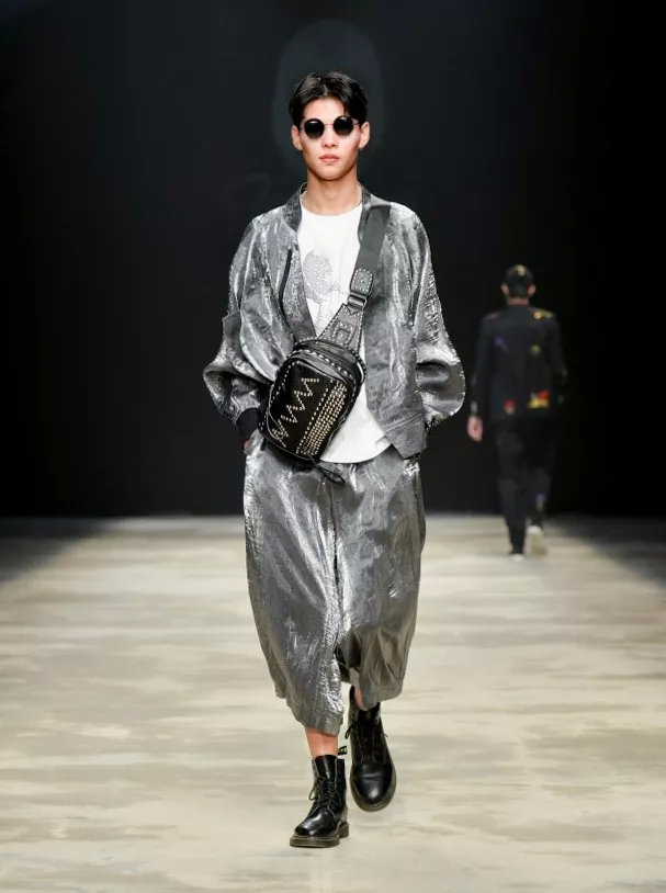 星光大赏王一博肖战粉丝battle,肖战看吴世勋和王一博battle