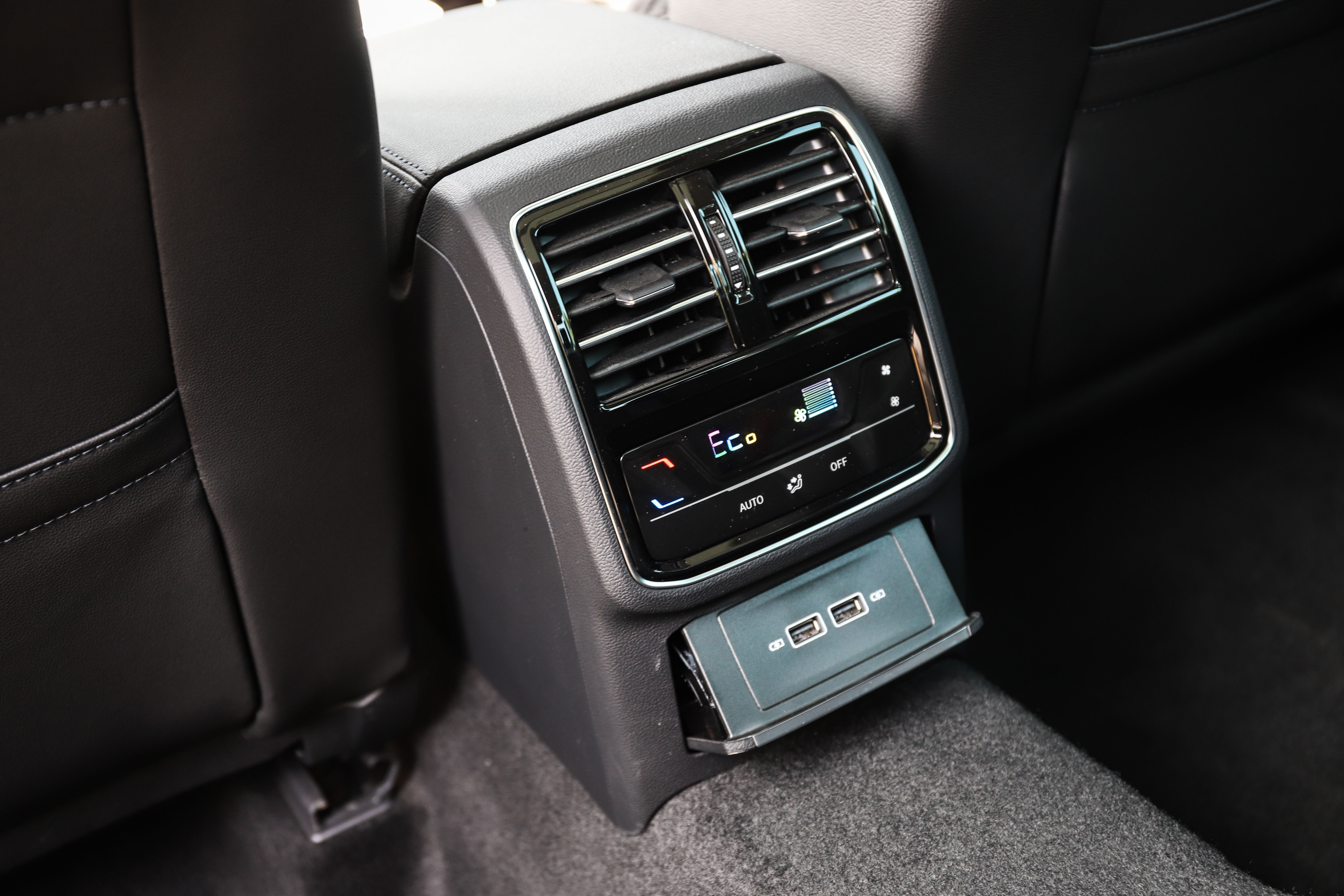 新款大众迈腾的真实油耗,18款迈腾油耗比原来高了