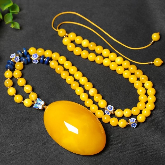 天然鸡油黄蜜蜡是什么,鸡油黄蜜蜡等级划分和价格区别