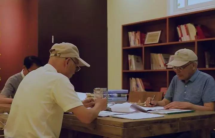 朱伟励用笔尖记录漕湖历史变迁