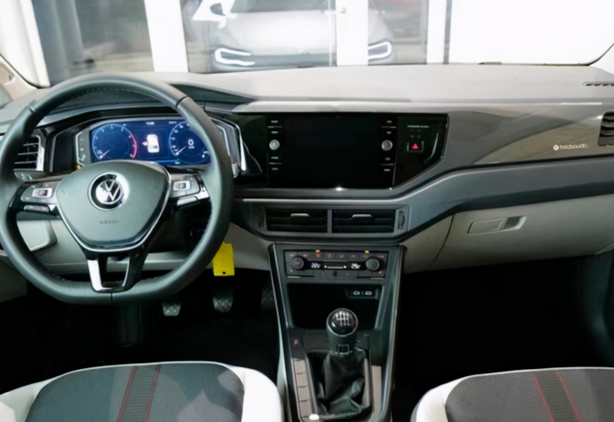 大众polo2022款图片及报价自动挡,2022款poloplus手动纵情乐活版