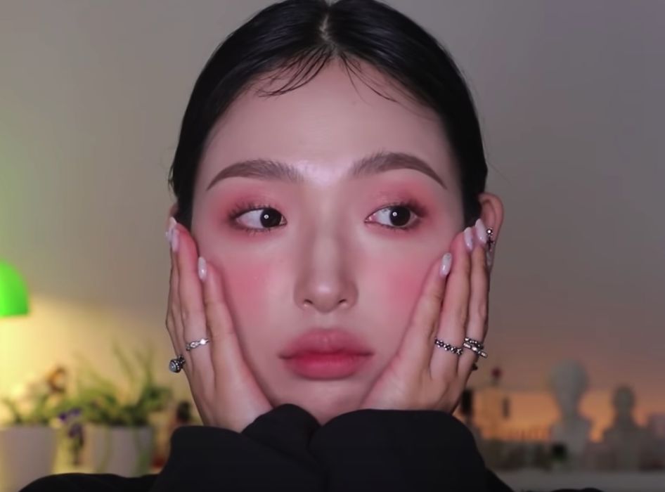 桃粉色系眼影盘,精致的猪猪女孩眼影推荐