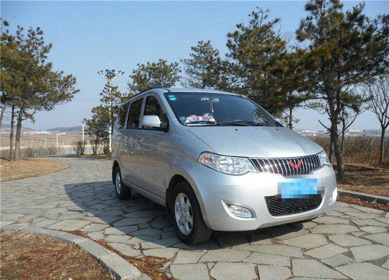 想买个二手五菱宏光，一查价格，竟然要这么多钱？