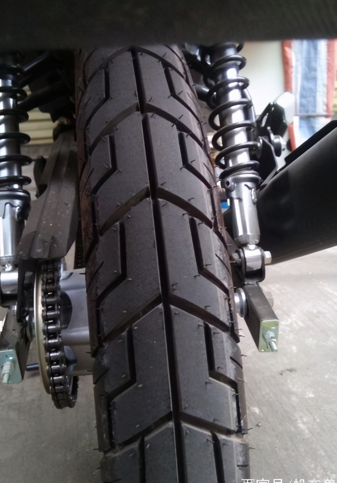 雅马哈天剑150是街车还是跑车,雅马哈万元踏板神车