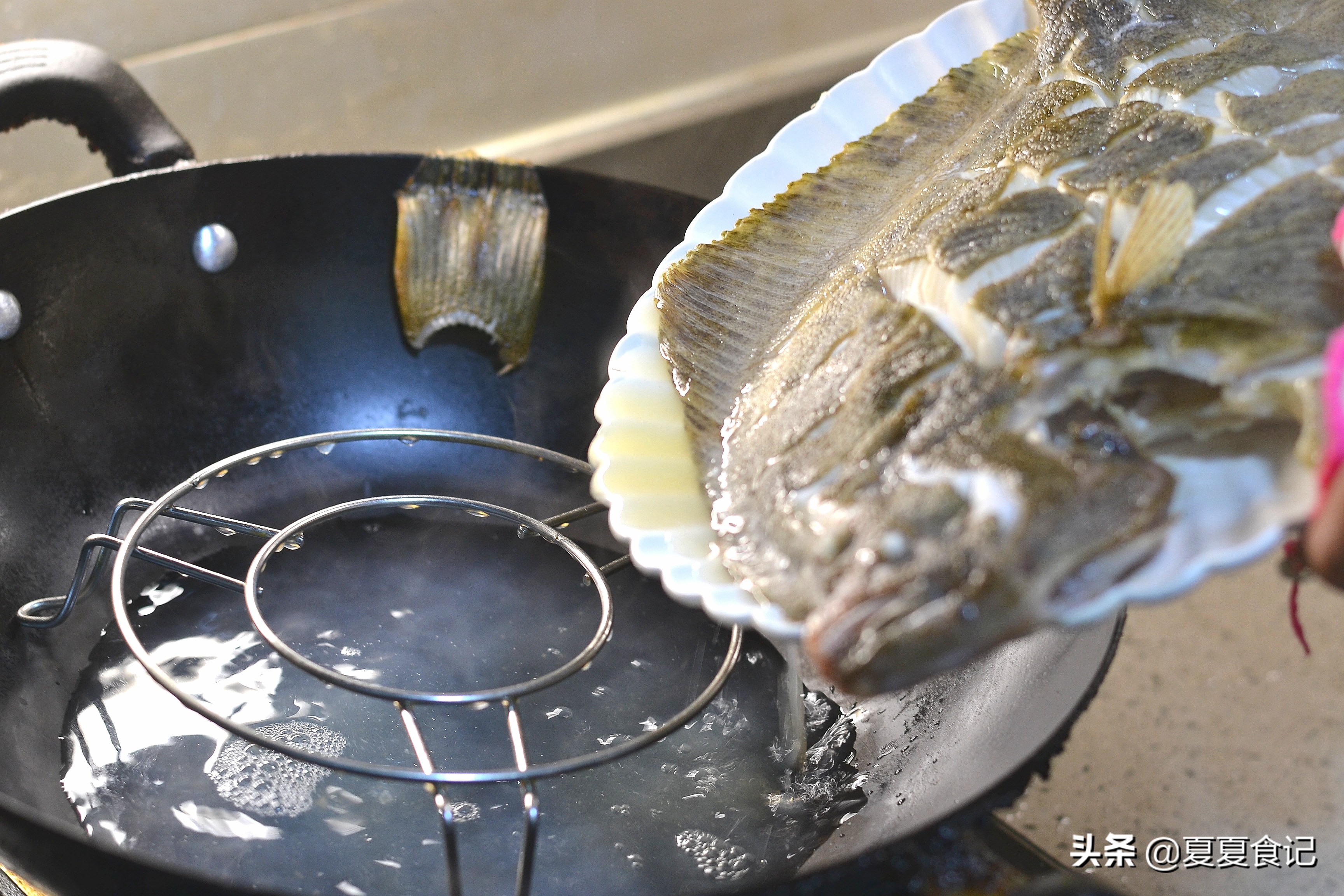 粤式清蒸多宝鱼,上海口味清蒸多宝鱼