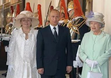 好物之走进英国丨LockCo.Hatters:欲戴皇冠,必承其重