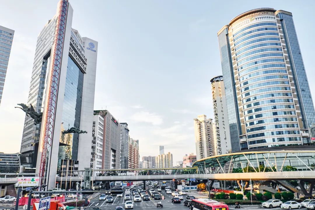 哪里叫南油,南油地铁站