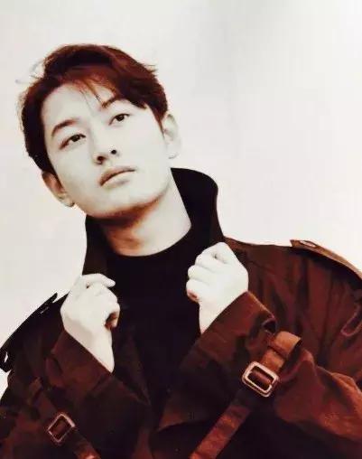 黄晓明明明就完整,黄晓明混得为什么这么好