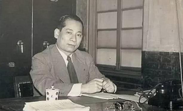 22岁远渡日本，历经3次破产，48岁发明出方便面，今公司市值百亿