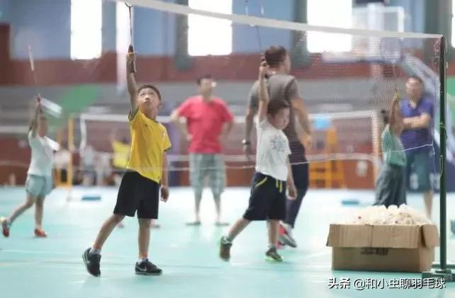 羽毛球拍怎么选购,尤尼克斯羽毛球拍选购攻略