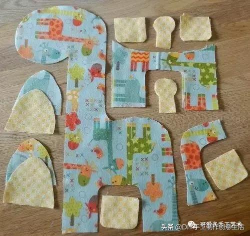 把不穿的旧衣服处理掉,把不穿的旧衣服拿出来改造一下吧