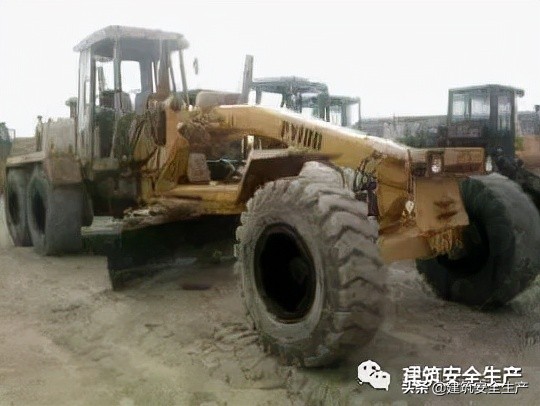 土方机械施工安全,土石方机械设备安全操作规程