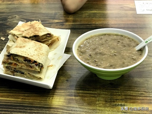 南京最好吃的徐州菜煎饼,徐州当地常见的菜煎饼