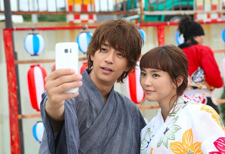 穿搭|美日韩高甜明星CP：遇见对的人，戏里戏外每天都是情人节