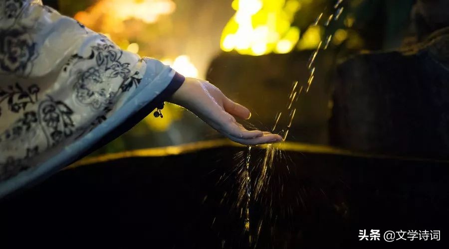 感慨时光流逝的诗句古诗大全,古诗十首唯美伤感诗句