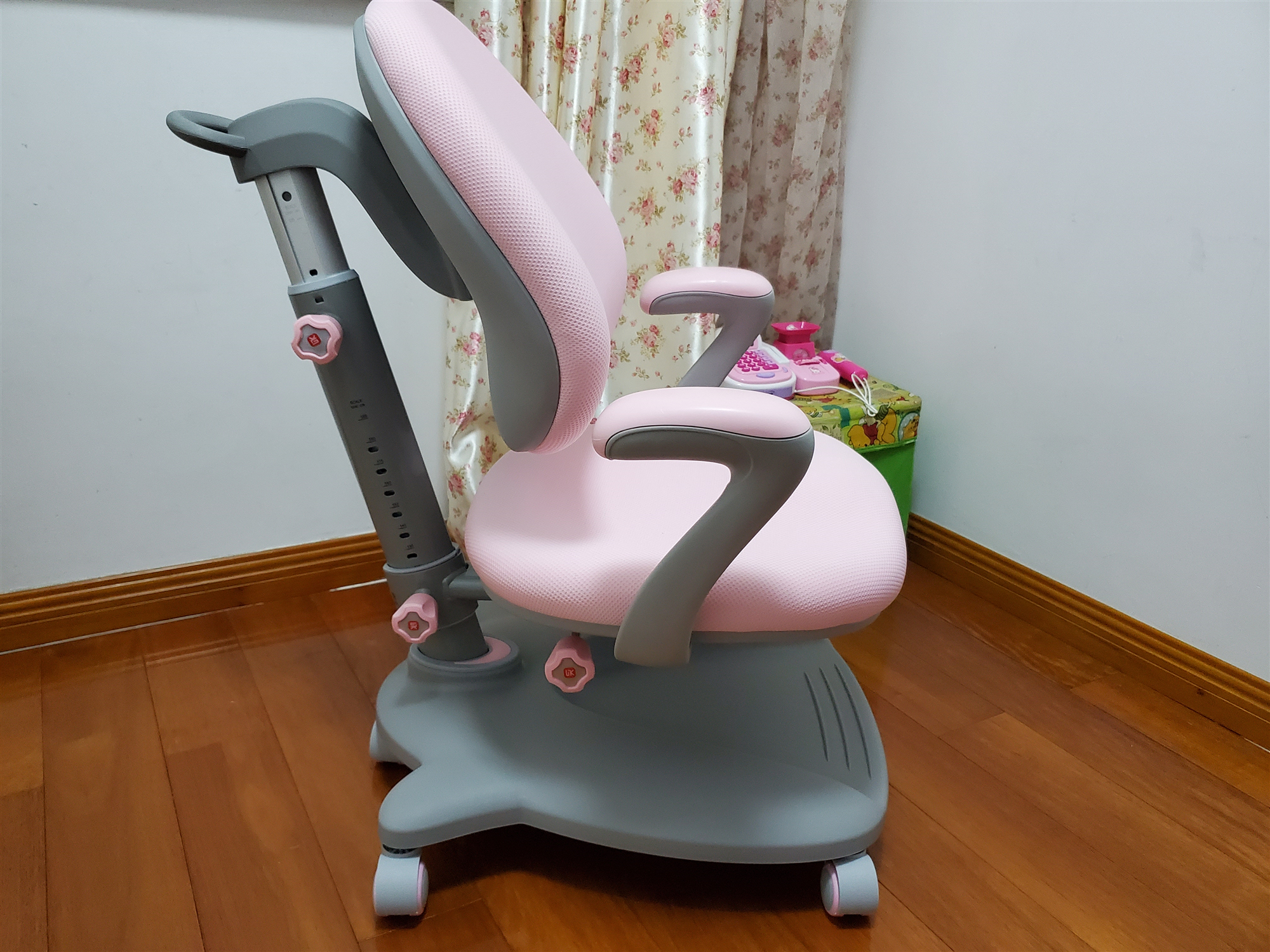 让你的孩子身姿更挺拔,西昊萌芽椅简评