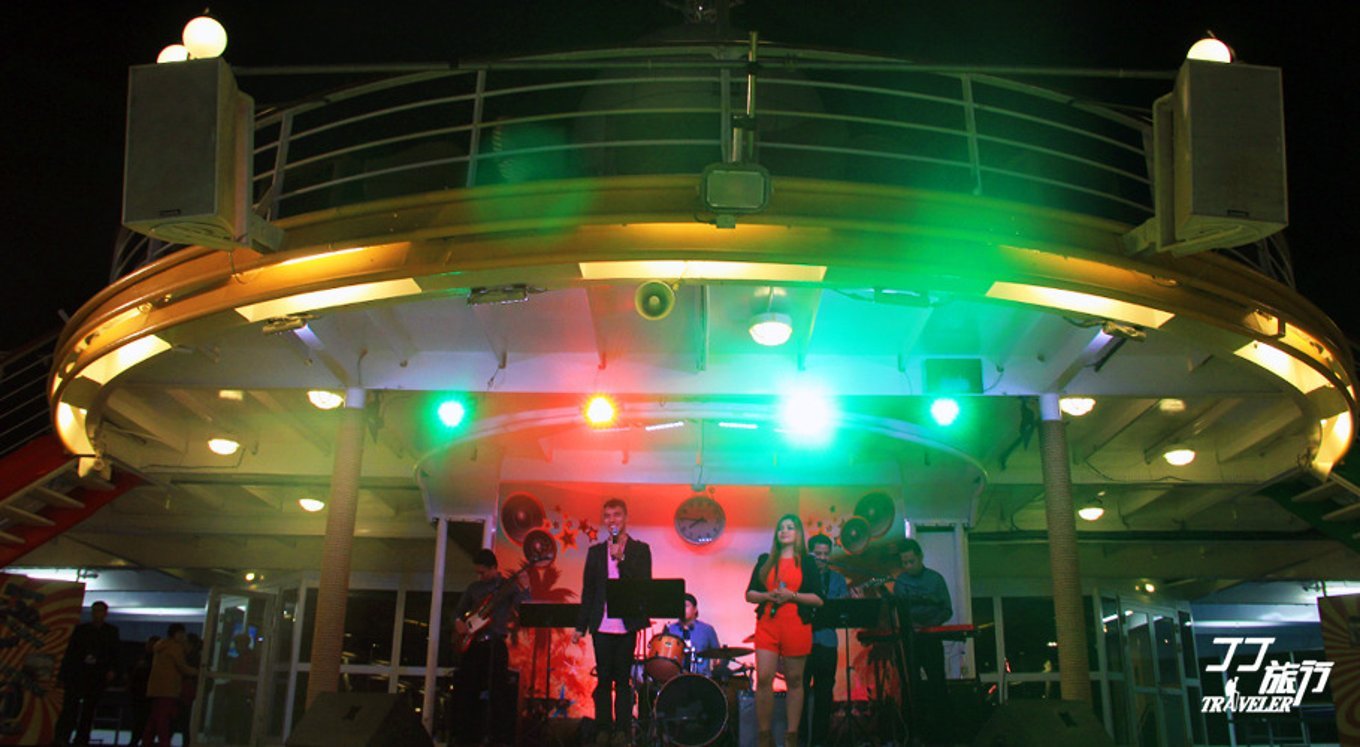 波澜不惊可以形容水面吗,描述海上邮轮的感觉