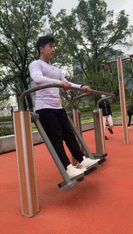 哪些公园娱乐设备比较好的,公园健身器材大全100种图