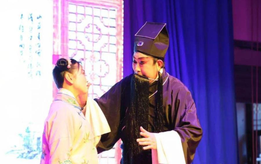 讲一下窦娥冤6月飞雪的故事,窦娥冤关汉卿的故事简介