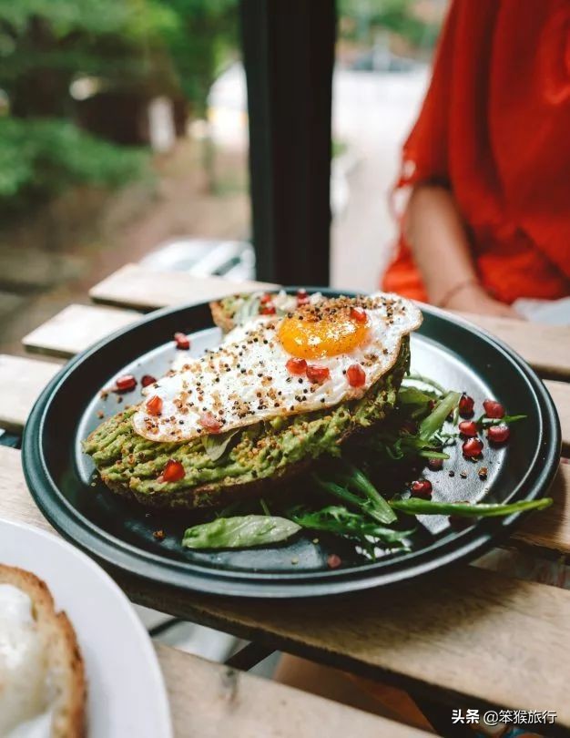 胡静豪门的生活,胡静的现实生活