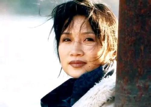 李娜从一代歌后去哪里了,李娜从一代歌后去哪了