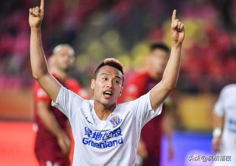 国足夺冠后,国足凯旋夺冠