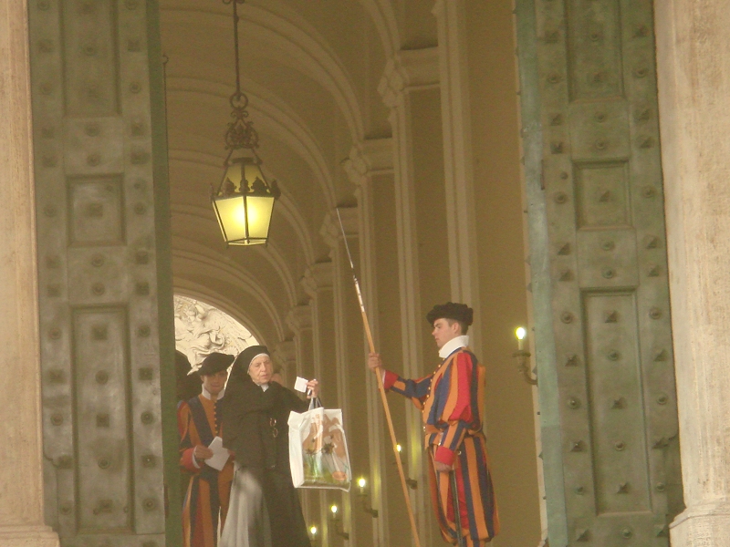 梵蒂冈城国古抄本内容,梵蒂冈城国人口