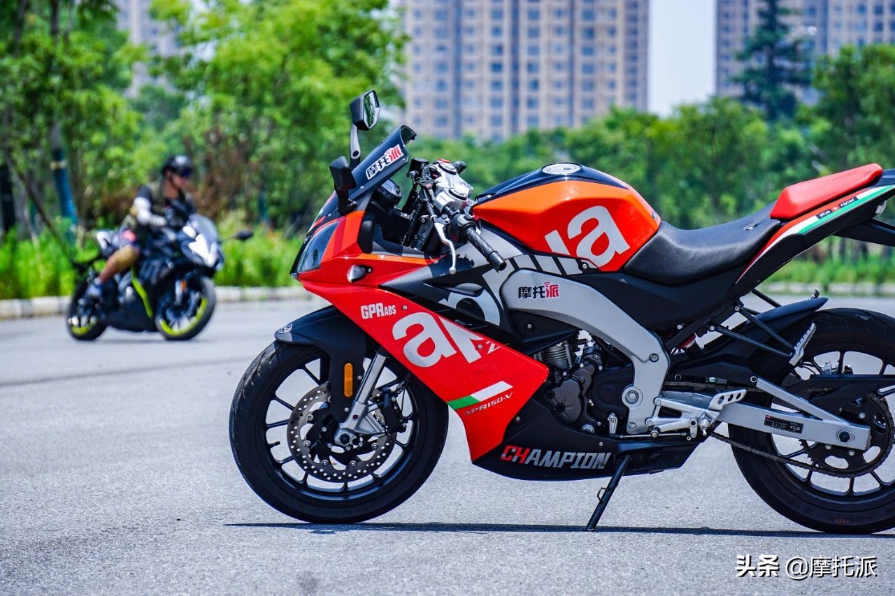 豁车有理，拆车无罪：GPR150灵魂对决250SR