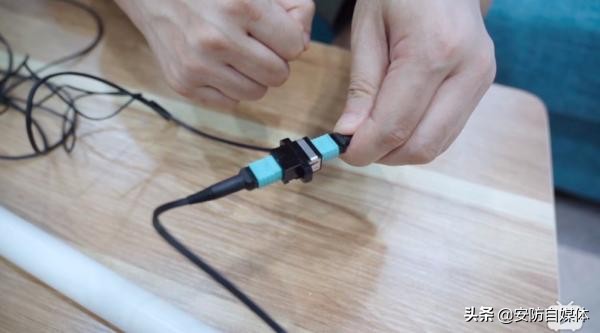 hdmi光纤线最高版本是什么,有hdmi2.1接口的电视机买hdmi什么线