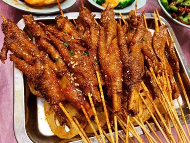 一边写一边流口水,红谷滩这些店可要好好的啊,脱下口罩我就来